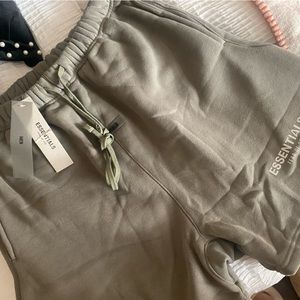 Essentials Fear of God Mens Shorts Taupe - NWT